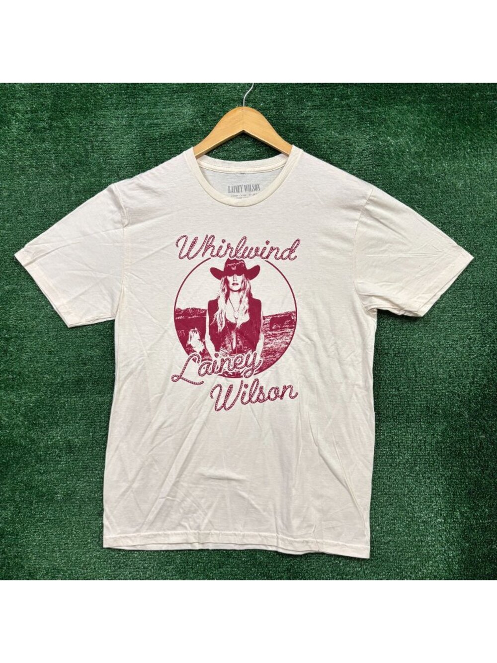 Lainey Wilson Whirlwind Beige T-Shirt Size Medium